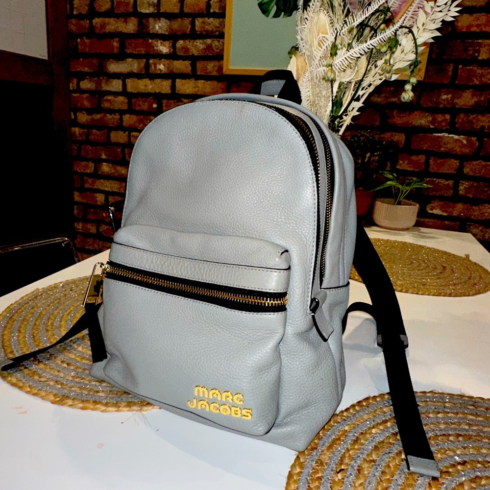 Super cute marc Jacob’s leather backpack gray medium